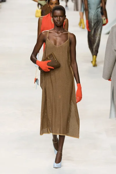 Look 21